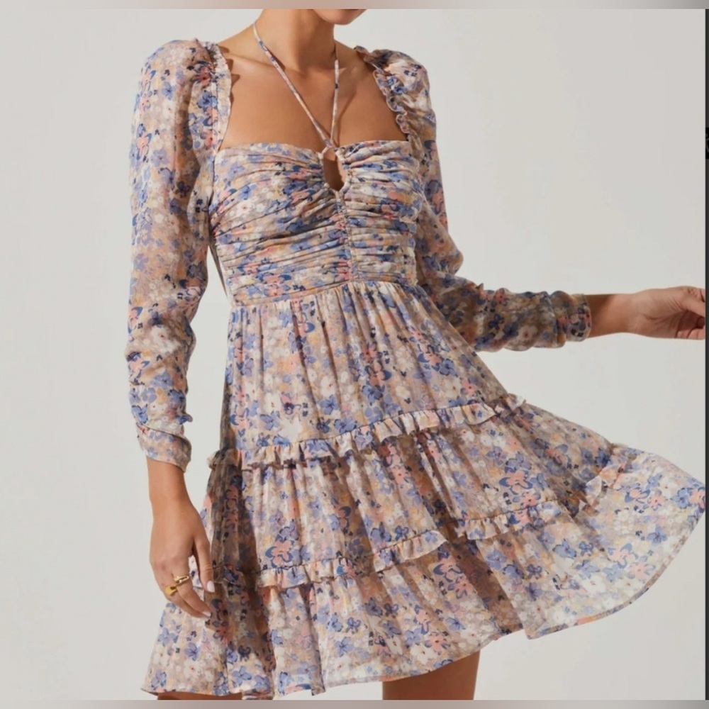 ASTR the Label Noelia Floral Ruched Long Sleeve Tiered Mini Dress NWT Medium